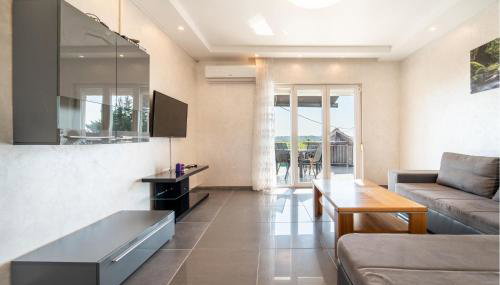 Four-Bedroom Holiday Home In Islam Latinski - Foto 2