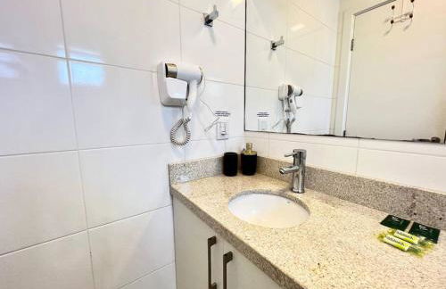 Excepcional com 1 Suíte Alto Padrão Próx Atitus - Foto 13