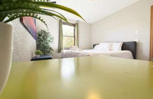 Private Home - #RedwoodSkyWalkRetreat - 5BD, Pro Pool Table, BBQ, Foosball, Darts, Fireplace, Movie Projector, Stereo, Cotton Bedding - Foto 33