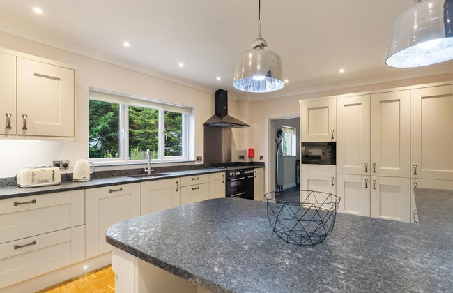 Maynor - Large Luxury House Log Burner Central Location - Photo 29