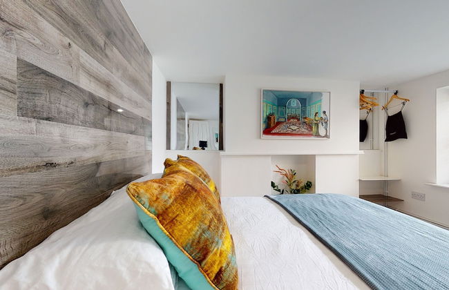 Beautiful Georgian Duplex - Photo 2