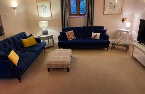 Stunning rural Barn Conversion - Photo 13