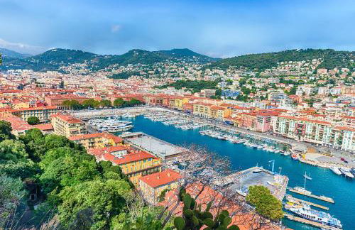 Casa Madere- Idéal Couples - Central & cosy -Train station - Tram & Supermarkets-Balcony- Washing-machine-AC - Foto 28