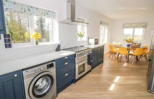 Orchard House - Photo 8