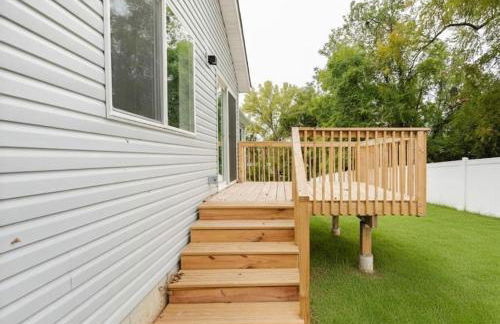 New Spacious 4 Bed 3 Bath Home Near St Louis St Charles - Foto 37