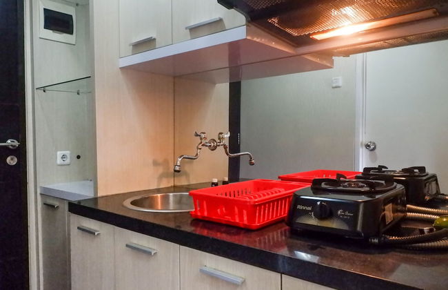 Trendy and Tidy Studio Room at Puri Mas Apartment - Foto 7