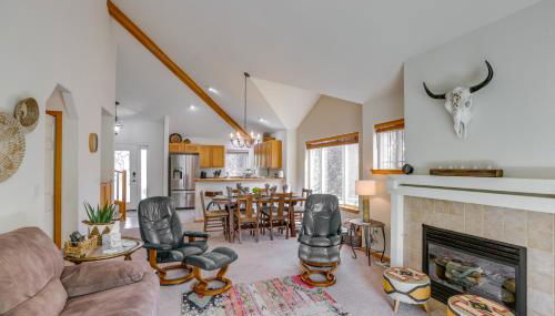 Idyllic Redmond Townhome with Furnished Deck! - Foto 4