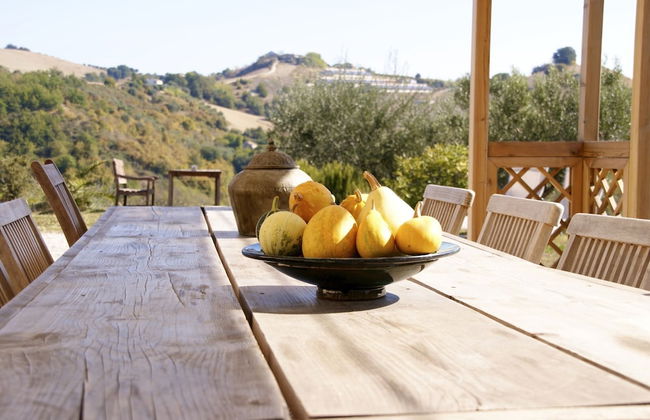 Charming 2-bed Apartment in Petritoli - Photo 16