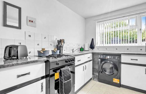 Stylish 3 bed in great location - BTA Homes Serviced Accommodation Wolverhampton - Foto 3