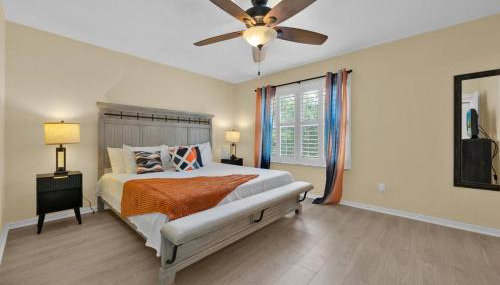 Themed Resort Home 15 min drive to Disney - Foto 4, Garden, Garden view