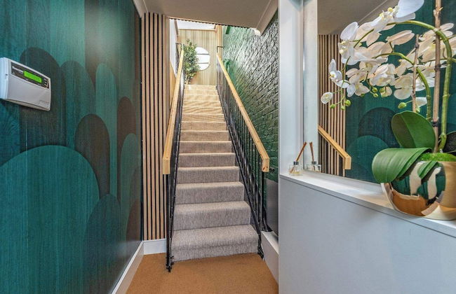 4 Guests - 20min to London - Free Parking - Petsok - Foto 16