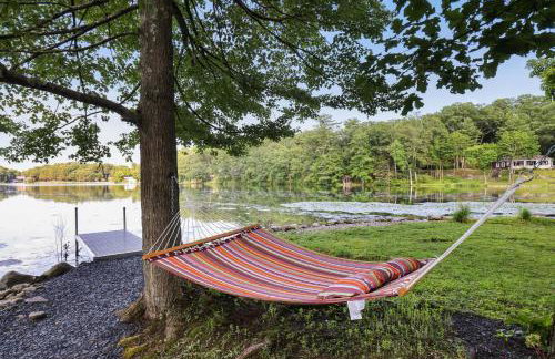 Lakefront Haven Modern Cottage - Foto 14