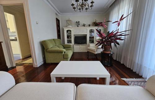 Bright apartment in Parque Etxebarria with parking - Foto 47