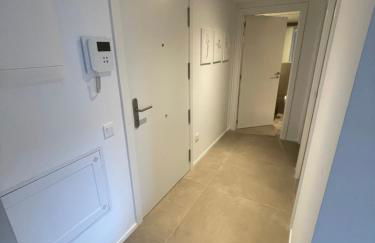 Apartamento de una habitación con terraza grande cerca de Barcelona - Photo 4