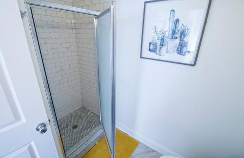 Modern & Spacious 4-Bedroom Apartment in Roxbury - Foto 3