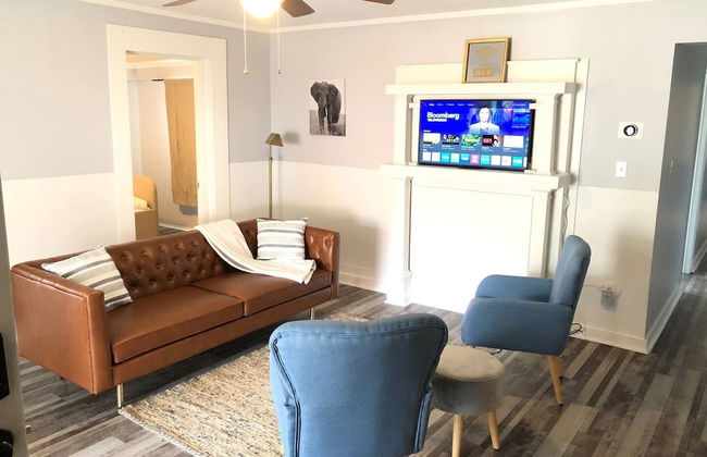 Renovated 3 Bedroom Close to Downtown - Foto 1