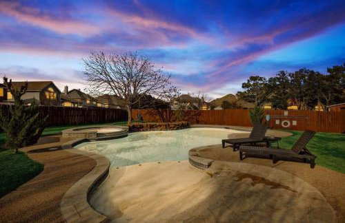Stylish Spacious Convenient - 6-BD 2 5-BA + Pool - Foto 47