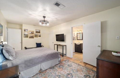 Historic Carriage House Downtown 2 bedroom 1 bath - Foto 23