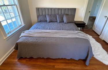 Iconic Historic Home - Foto 8