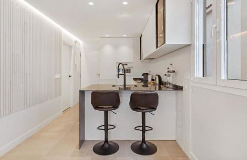 Golden Mile Lux Sea View Suite with Balcony - Foto 20