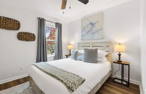 Stylish 2BR Urban Stay Near CAE Pet Friendly - Photo 20