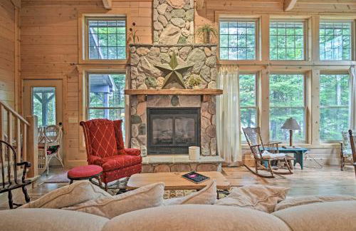 Rustic and Modern Home with Fire Pit on Tower Pond! - Foto 5