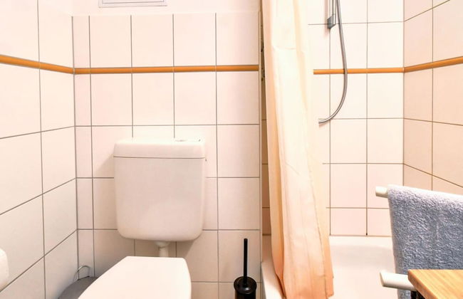 Apartment in Wiek auf Rgen With Forest - Foto 11