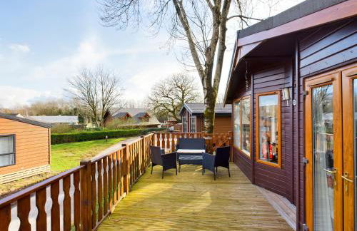 3 Bedroom Lakeview Lodge - Ensuite & Balcony Deck - Foto 5