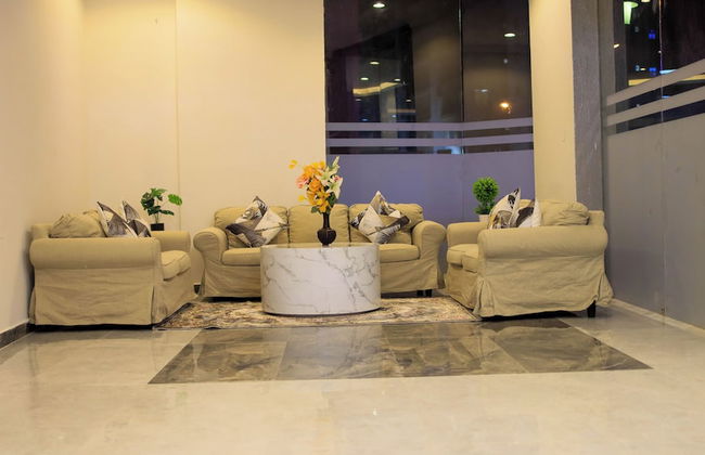 STAR NIGHT FURNISHED APARTMENTS - Photo 1