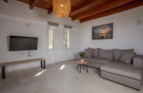 Villa Konstantinos Hilltop Vineyard Escape - Photo 32