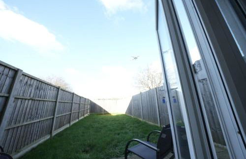 HEATHROW AIRPORT apartments-FREE parking-Free underground to and from Heathrow-30 min central London - Foto 28