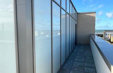 Rooftop terrasse vue phare et mer - Photo 3