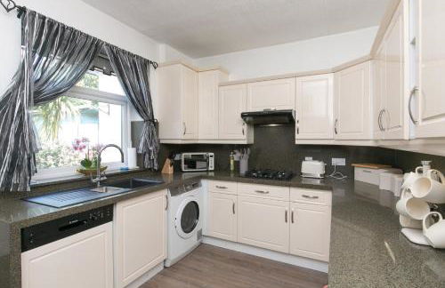 The Cottage on the Beach - Sleeps 7 - Large Garden - Foto 41