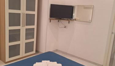 Appartamento al piano terra con ingresso indipendente, vicinissimo al mare - Foto 2, wardrobe