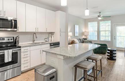 Landing Incredible 2BD Pool Clubhouse - Foto 36