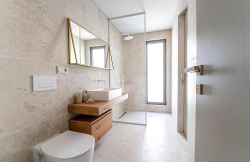 Glyfada Gem - 3BD apartment - Foto 18