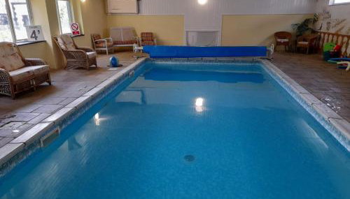 Hayloft Cottage Your Family-Friendly Countryside Retreat, Master En-suite, Sleeps 6, Indoor Pool, Tennis Court and Tarka Trial Access for cycling - Foto 2