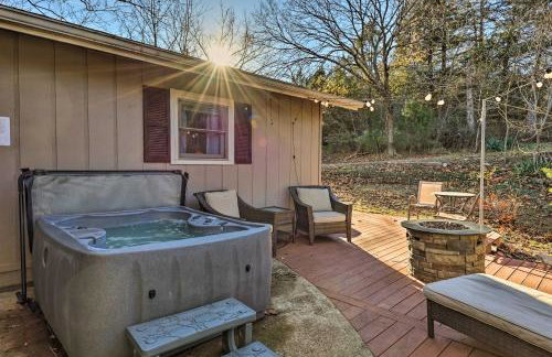 Holiday Island Home: Hot Tub & Wood Stove! - Foto 27
