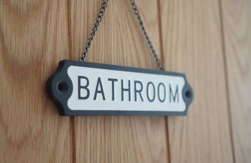 The Blue house on the wall - Foto 20