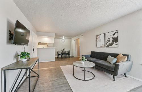 The Landry 381 Spacious and Cozy 2 Bedroom 1bth - Foto 26