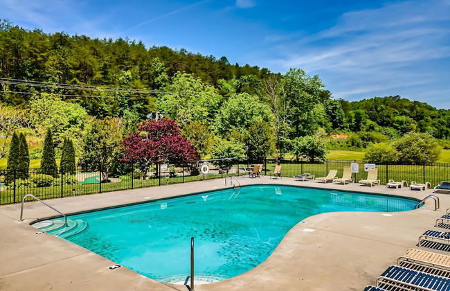 Cougar Crossing Vista - HotTub Pool View - Foto 37