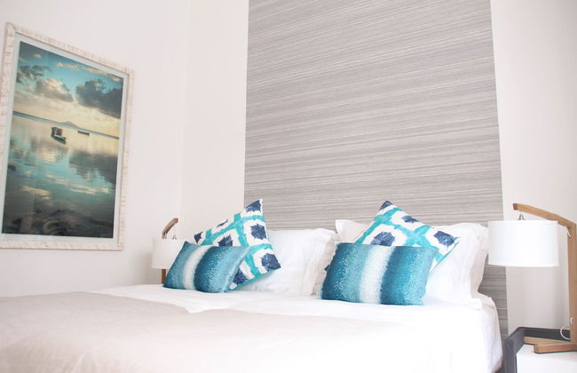 Latitude Luxury Seafront Apartments - Foto 8