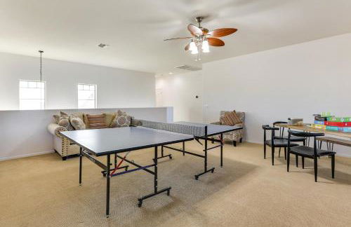 Pool, Game Room! Family-Friendly Surprise Retreat - Foto 12