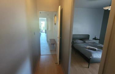 Bel appartement contemporain proche des commodités - Photo 9