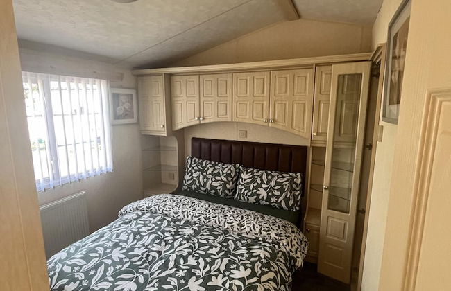 Cozy Cabin Retreat in Towyn - Foto 2