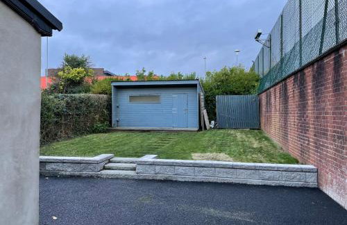 Cheerful 2 bed house on Causeway Coastal Route with parking - Foto 46