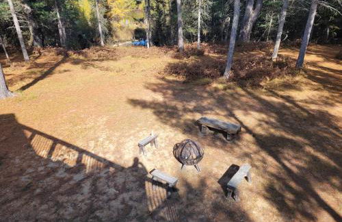 Hazel's Goose Creek Lodge - Private Riverfront! - Foto 15