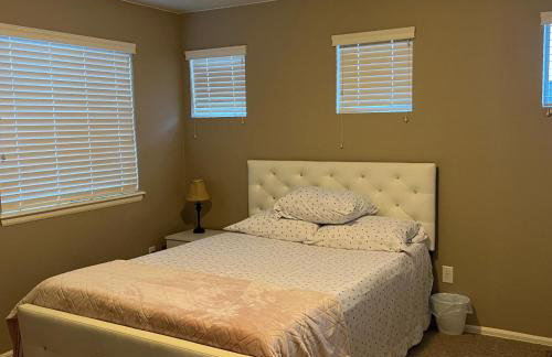 Stylish 4-Bed House - Spruce - Parking - Garden - Wi-Fi - Foto 28