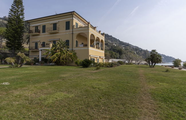 2 bedroom Apartment in Ventimiglia with swimming pool and garden - Photo 22
