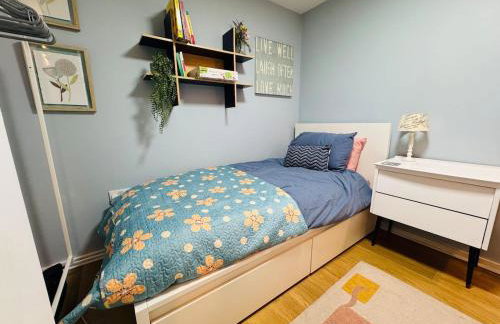 #12 Stylish Canalside Loft with Parking - Foto 9